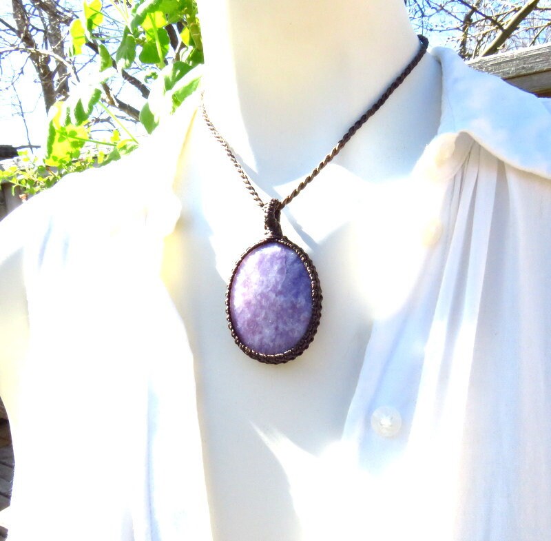 Lepidolite Necklace, Lepidolite pendant, Macrame jewelry, Mom Gift, everyday necklace, macrame necklace, gift for her, purple gemstone