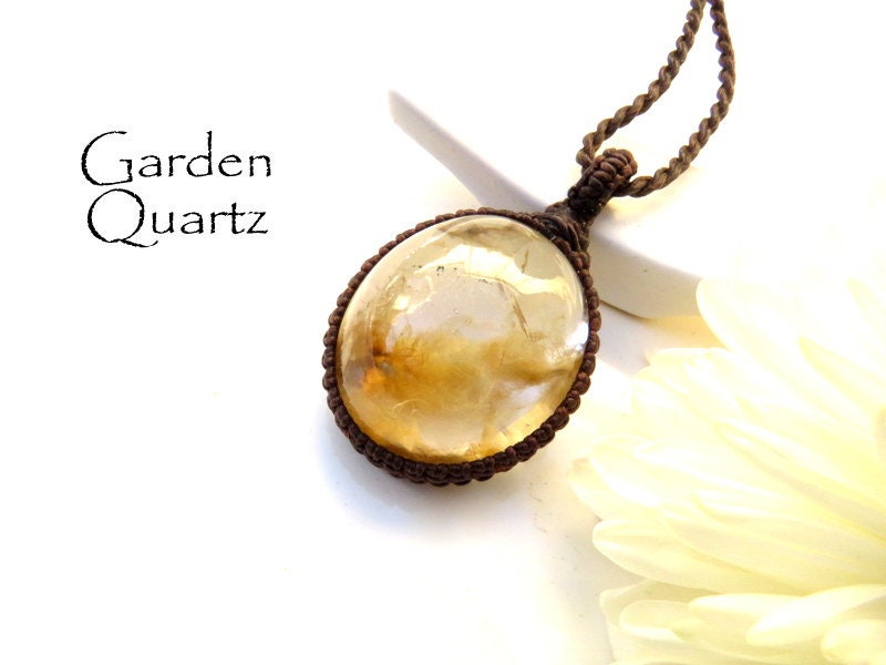 Mothers day gift ideas, Garden Quartz necklace, macrame necklace, lodolite crystal, lodolite gemstone, gift ideas for the mom, the dad
