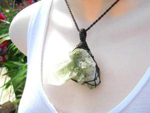 Quartz crystal necklace, Raw quartz, Unique gifts,, Chlorite Quartz necklace, Quartz crystal necklace, Healing crystal and stones,