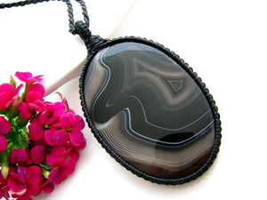 Beautiful oval shaped Sardonyx necklace,  black Sardonxy with beautiful gray banding, boho