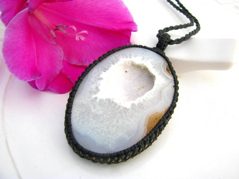 Agate Druzy Macrame Necklace | Gifts for Her.
