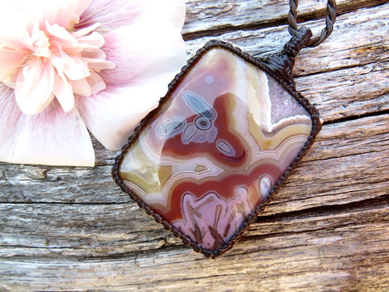 Rare Turkish Agate pendant necklace, macrame necklace, rare agate jewelry, pseudomorph agate, statement necklace, everyday necklace,