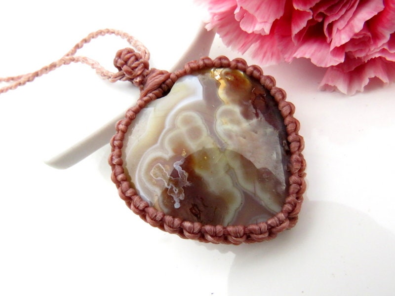 Valentine's day gift for her, Heart shape Moss Agate macrame pendant, Agate Necklace, Moss Agate necklace, Agate, Handmade jewelry
