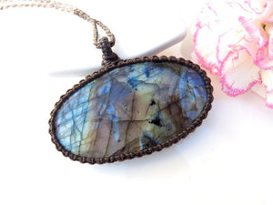 Christmas gift ideas for her, Labradorite macrame necklace, Labradorite for sale, flashy party wear, statement necklace, good energy