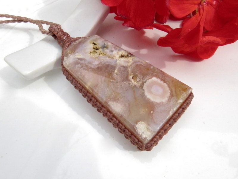 Flower Agate Necklace, flower agate pendant, agate necklace, flower agate, flower agate jewelry, pink agate, macrame necklace, gifts for her