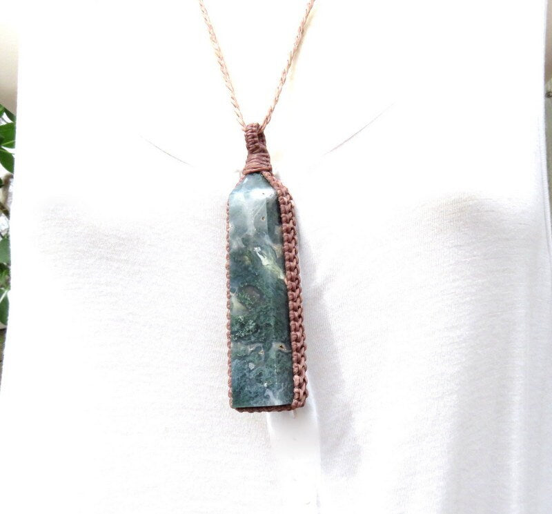 Green Moss Agate necklace, Agate jewelry, Macrame necklace, Plume Agate, stone pendant, macrame jewelry, gemstone jewelry, gemstone necklace