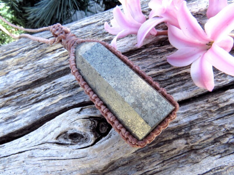 Pyrite Crystal point necklace, gold necklace, self-confidence crystal, meditation crystal, root chakra crystals, macrame necklace