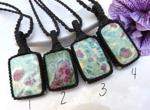 Choose your Ruby Fuchsite macrame necklace, Fuchsite pendant, Healing crystal jewelry, Bohemian jewelry, Macrame necklace, Healing jewery