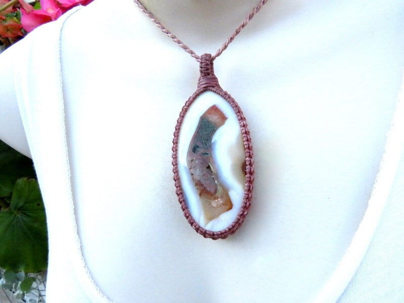 Boomerang Agate gemstone necklace, unique gift ideas for boyfriend, unique gift ideas for girlfriend, rare agates, agate jewelry