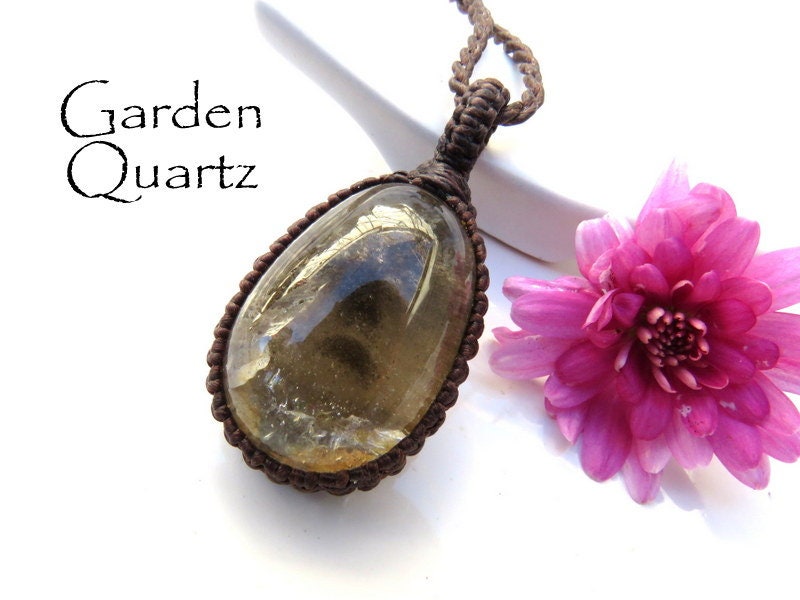 Garden Quartz Healing Crystal necklace, womens healing crystal jewelry, good energy crystal, minimalist necklace, dainty gemstone, lodolite