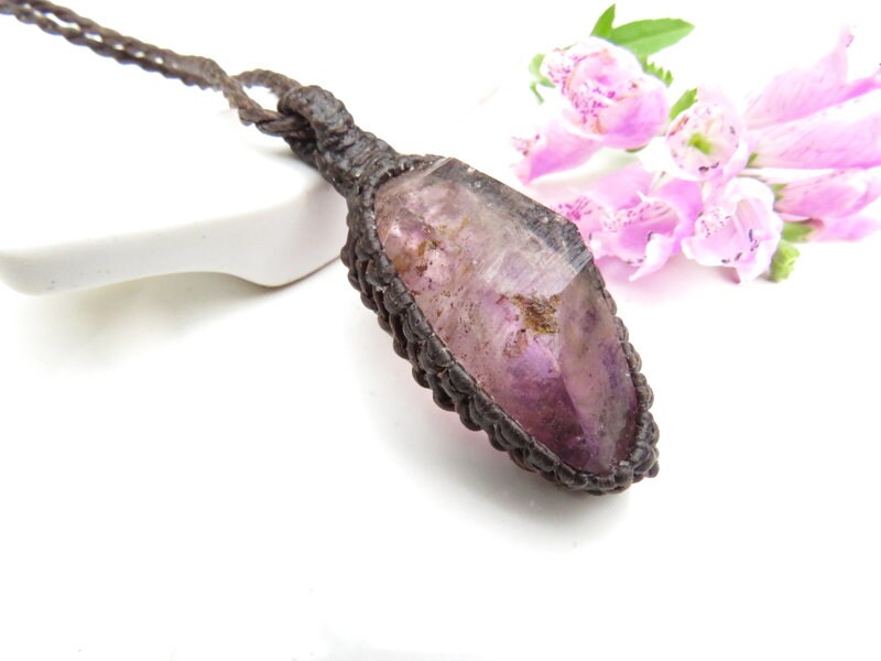 Shangaan Amethyst necklace, healing crystal necklace, unique gift ideas, healing gemstone jewelry, macrame necklace, amethyst jewelry