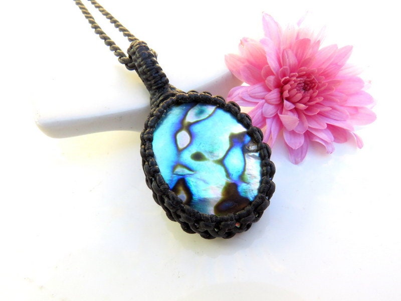 Abalone Necklace, beach necklace, rainbow shell, paua shell, surfer necklace, macrame necklace