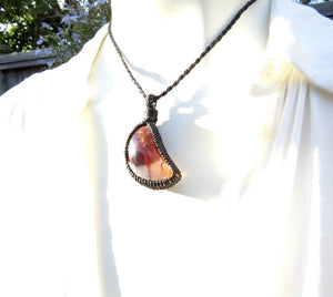 Red Fire Quartz macrame necklace, hematoid quartz, moon pendant, crescent moon shape crystal, gemstone jewelry, red gemstone, red quartz