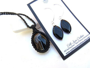 Valentines day gift, Sardonyx necklace and earring set / macrame necklace / jewelry set / Sardonyx jewelry / black theme gift / gothic