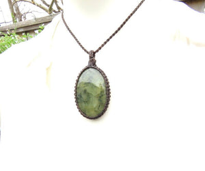 Valentines day gift, Prehnite macrame necklace, lime green, green gemstone, Positive energy, Gift for friend, Intuition crystals,