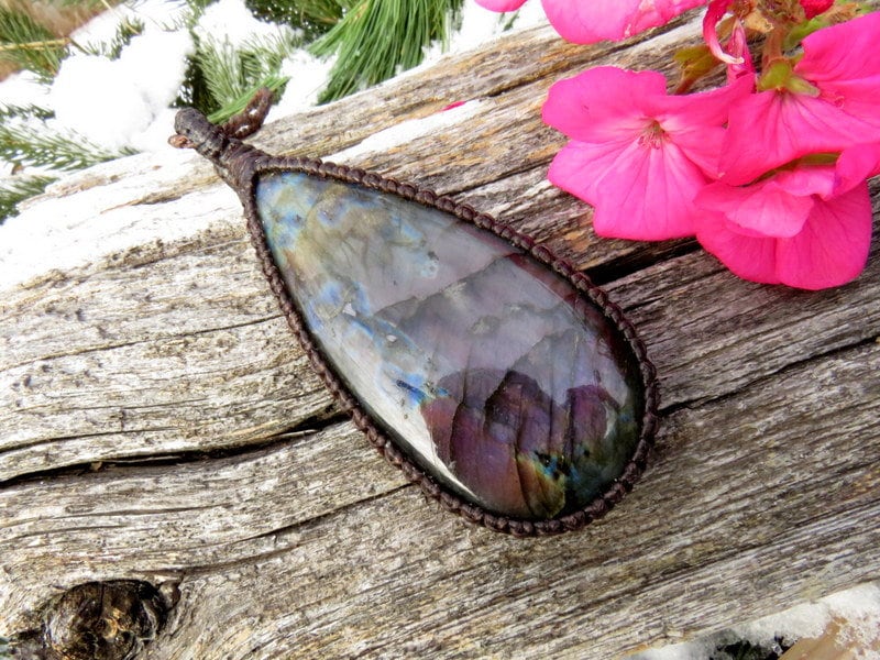 RARE Purple Labradorite necklace, For the Glam Fan, For the Jewelry Lover, Labradorite jewelry, Macrame jewelry, Metaphysical crystal