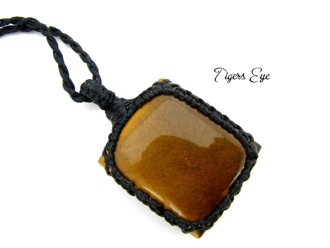 Tiger's Eye Necklace / Tigers Eye Jewelry / Golden / Brown / Autumn / Healing stone / Men's jewelry / For Him / Macrame / Unisex / Cats Eye
