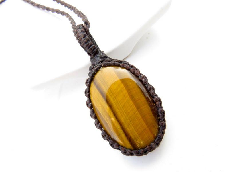 tiger eye gemstone macrame necklace