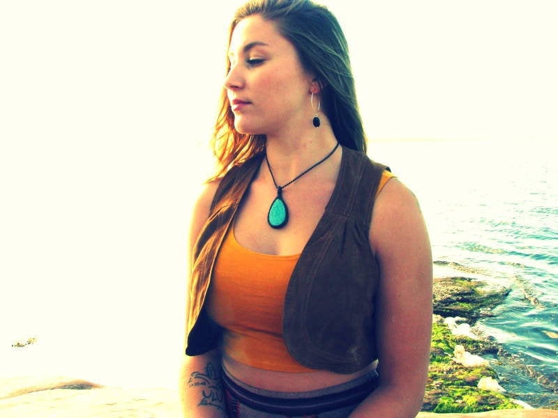 Gift ideas for the rock collector, Amazonite macrame necklace