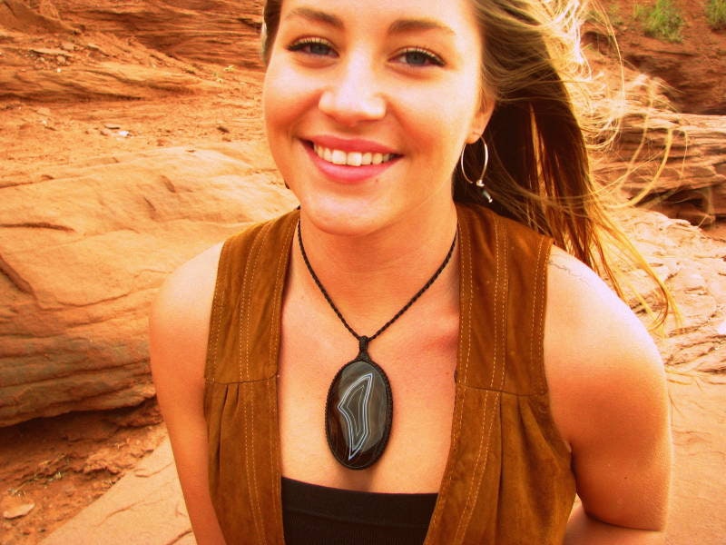 Mothers day gifts for her, Sardonyx macrame necklace