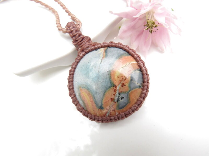 Maligano Jasper pendant necklace, macrame necklace