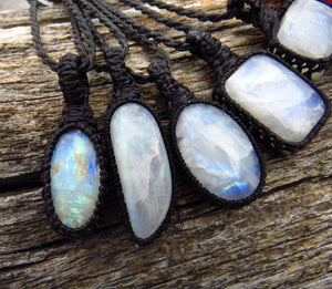 Rainbow Moonstone necklace / Moonstone Necklace / Moonstone Jewelry / Rainbow Moonstone / layered necklace / Healing stone/ Goddess necklace