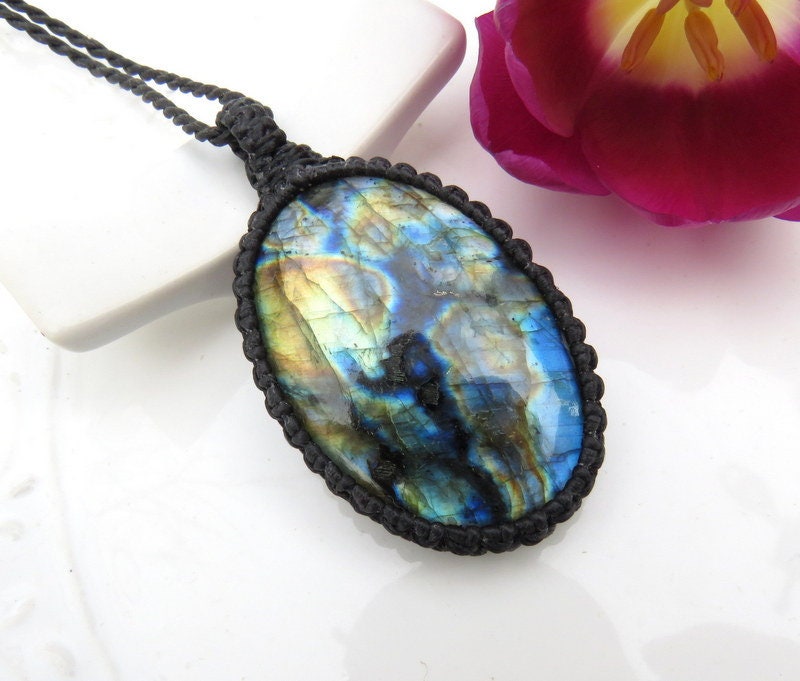 Rainbow Labradorite macrame gemstone necklace, oval labadorite pendant