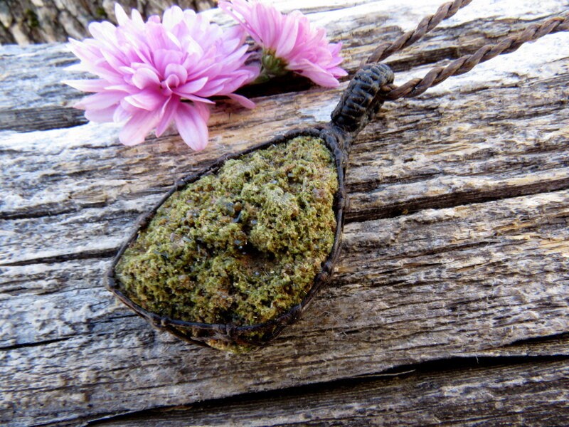 Epidote crystal healing necklace, Epidote