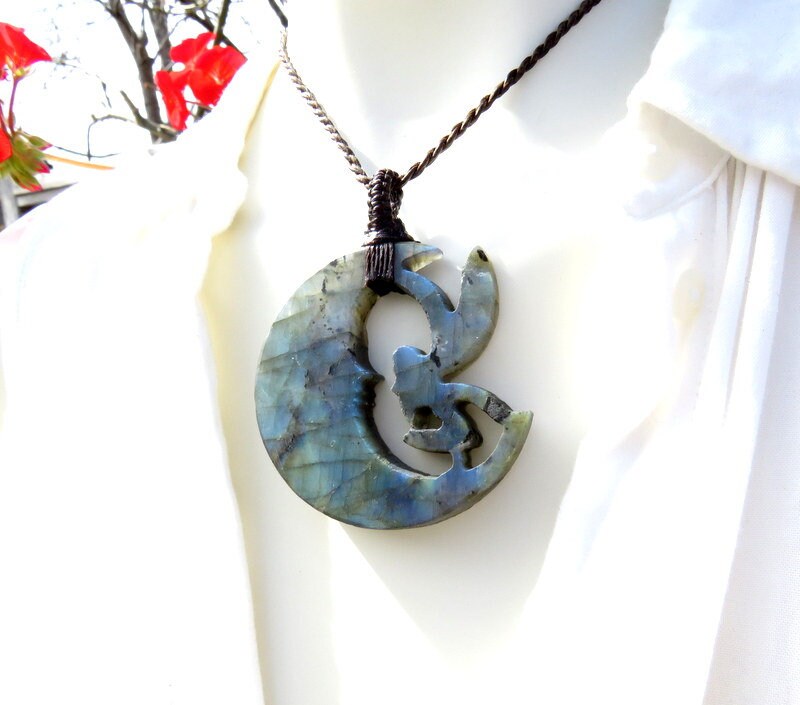 Fairy Moon Labradorite Macrame Necklace: Rainbow Crystal Carving