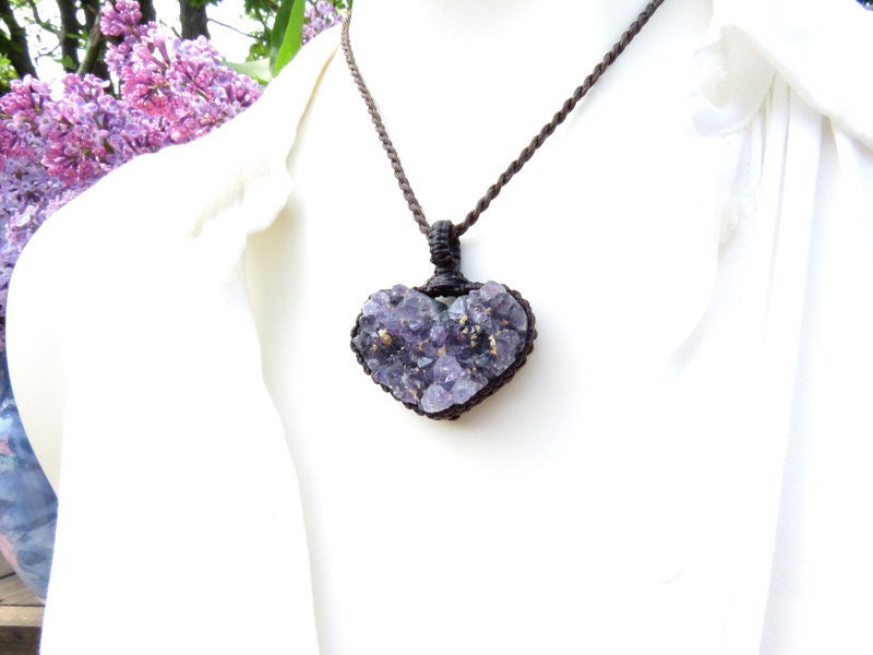 Amethyst druzy heart macrame necklace, Amethyst crystal