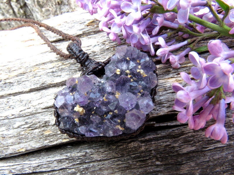 Amethyst druzy heart macrame necklace, Amethyst crystal