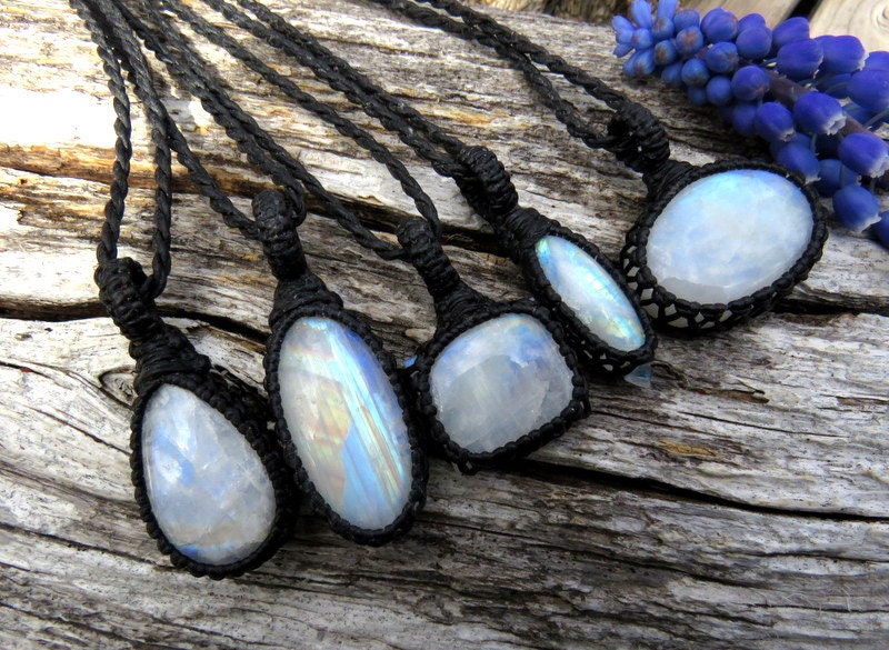 Rainbow Moonstone necklace / Moonstone Necklace