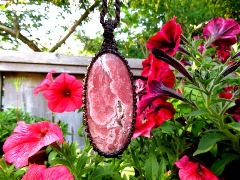 Rhodocrosite macrame necklace heart chakra gemstone pendant jewelry trends gift giving for therapists rhodocrosite crystal healing necklace