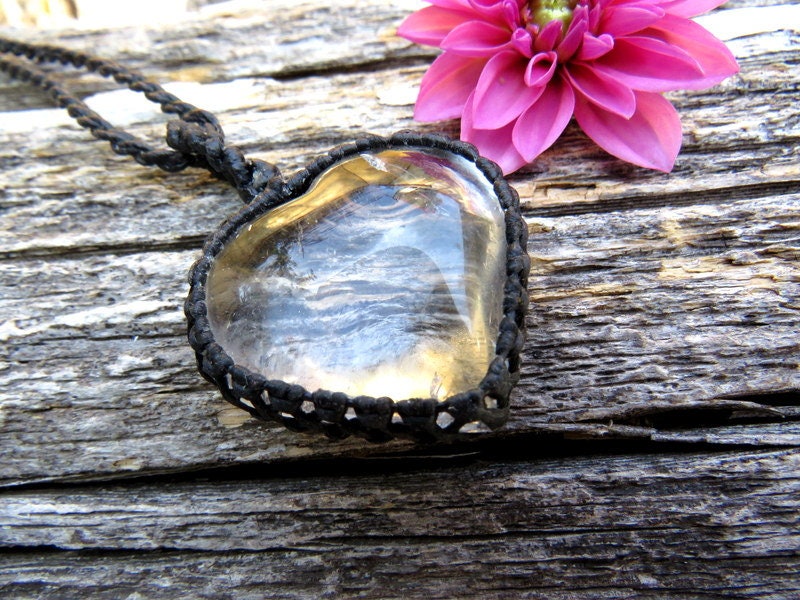 Heart shape Quartz crystal necklace, macrame necklace