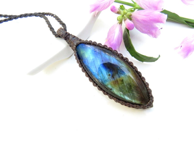 Macrame necklace, Labradorite necklace