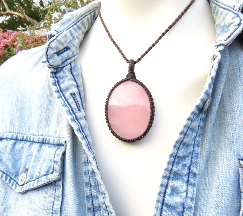 Rose quartz pendant necklace, expression of love