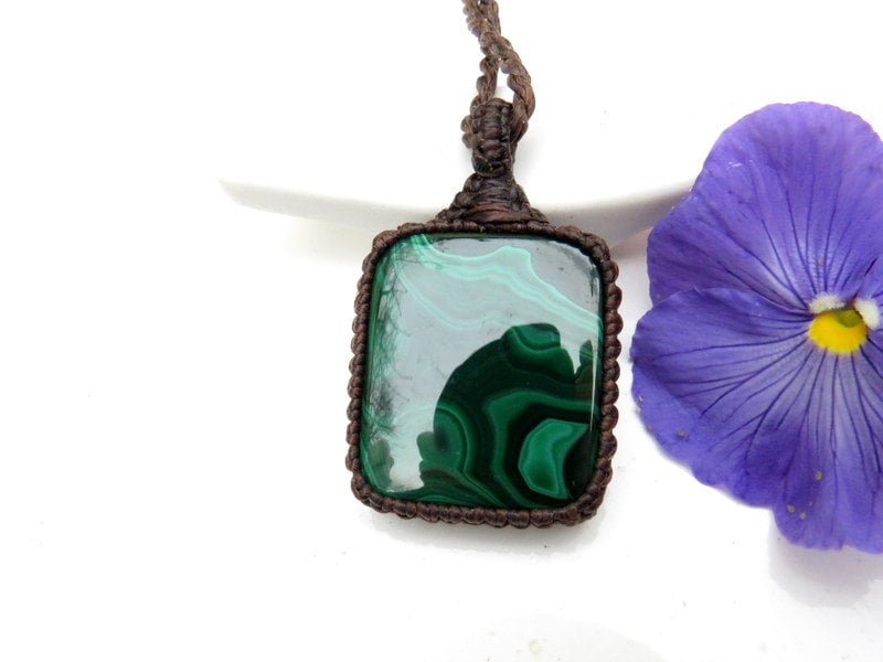 Malachite macrame necklace / Malachite jewelry
