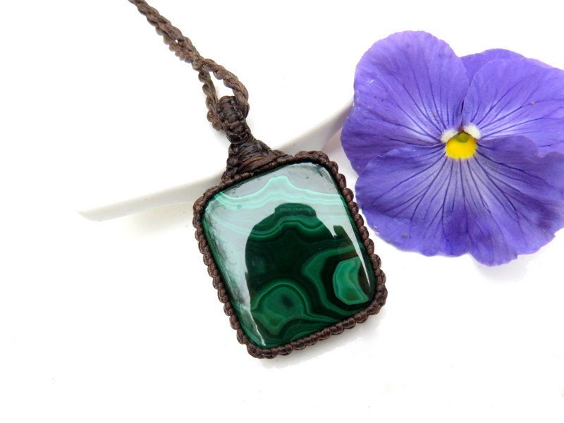 Malachite macrame necklace / Malachite jewelry