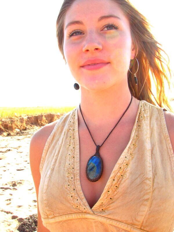 Gifts ideas for the Boho Beauty, Blue Labradorite necklace