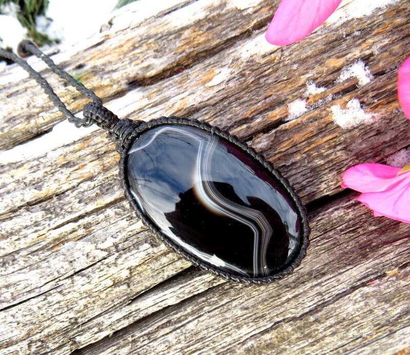 Mothers day gifts for her, Sardonyx macrame necklace