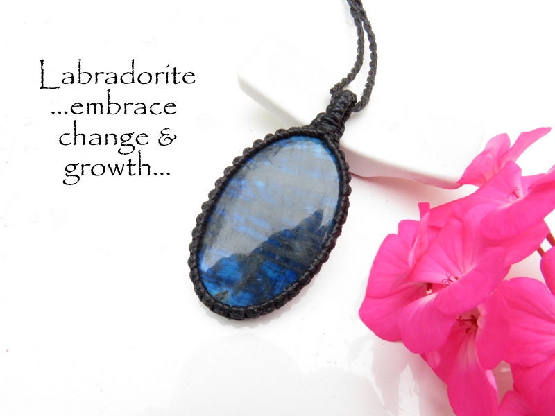 Gifts ideas for the Boho Beauty, Blue Labradorite necklace