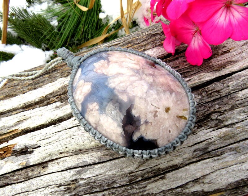 Black Flower Agate macrame necklace, Mother's Day gift ideas