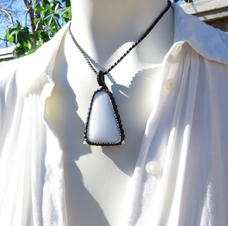 Scolecite macrame necklace, Scolecite crystal, gift ideas for the crystal collector, the rock collector, fathers day gfit, mothers day gift