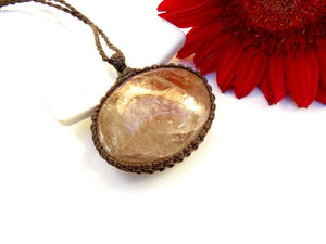 Hematoid Quartz crystal necklace, Reiki Healing jewelry, Quartz necklace, Etsy crystal jewelry, gemstone necklace, macrame necklace