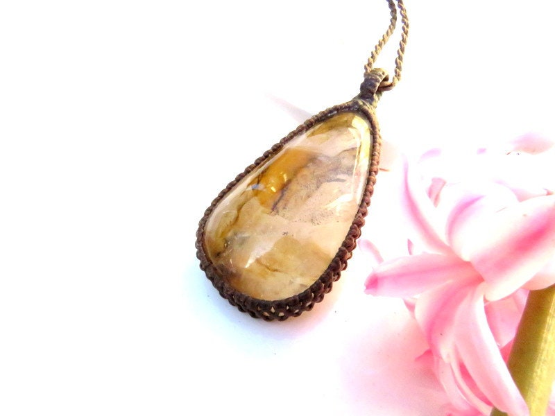 Dendritic Quartz crystal healing necklace, dendritic crystal