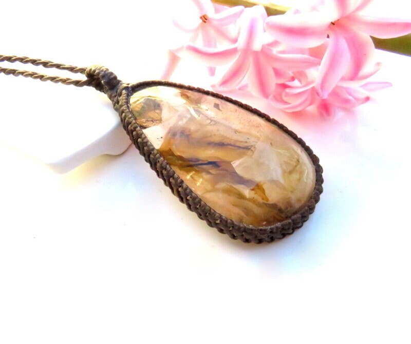 Dendritic Quartz crystal healing necklace, dendritic crystal