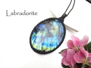 Statement Labradorite macrame necklace, gemstone necklace, everyday jewelry, gift ideas for her, for the flower child, the girlfriend