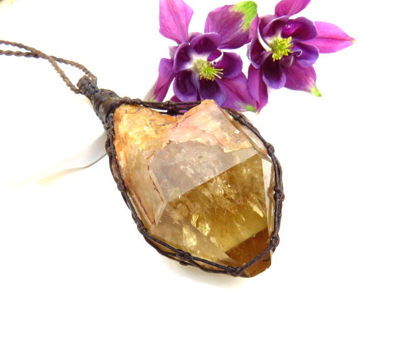 Kundalini Citrine crystal necklace, christmas gift, gift ideas for the glam fan, for the zen seeker, the crystal lover, jewelry lover