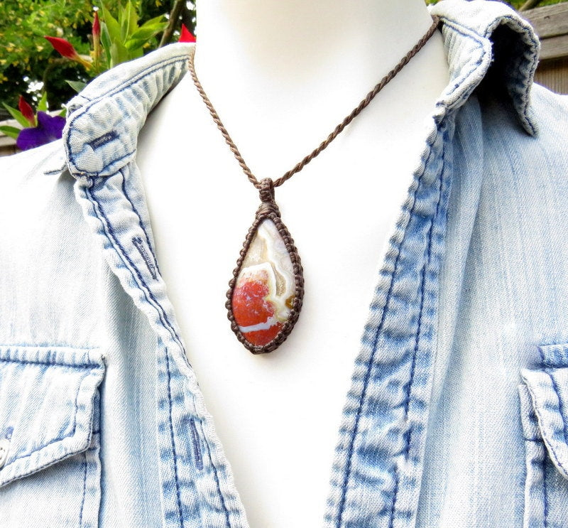 Agate macrame necklace, Agate gemstone jewelry, Macrame gemstone necklace, macrame jewelry, gift for her, unique gift ideas