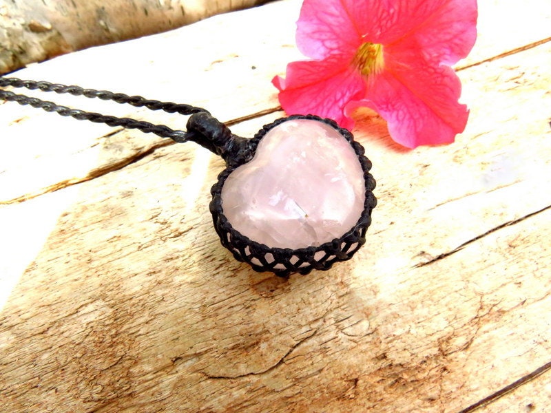 Rose Quartz heart macrame necklace, valentines day gift ideas, gifts for the mom, mothers day gift, gifts for the wellness enthusiast